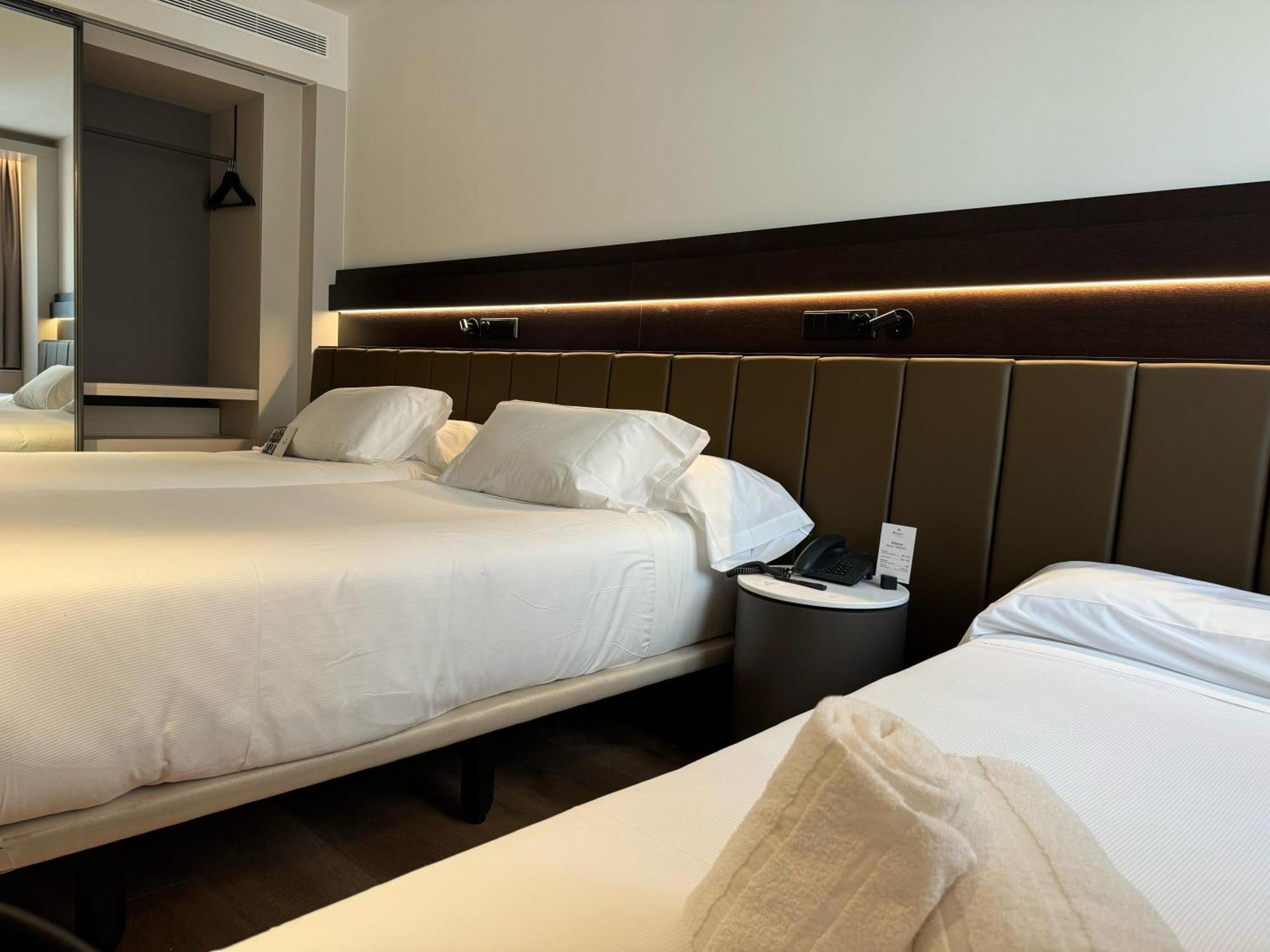 Hotel Becquer 4*