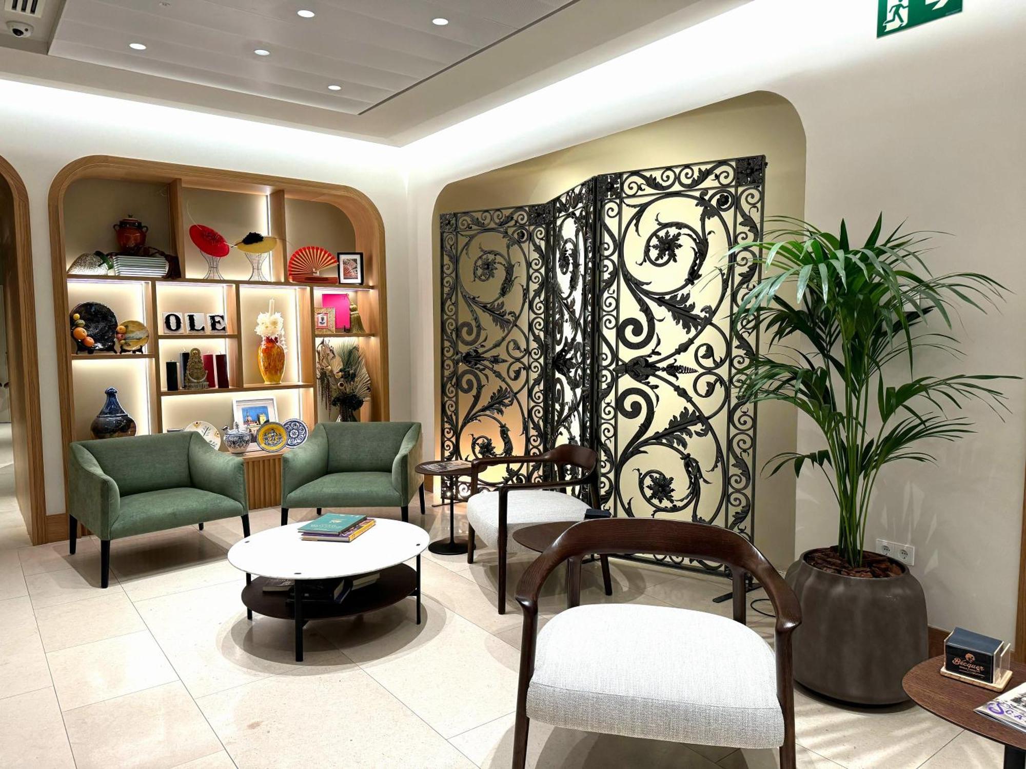 Bécquer Hotel 4*