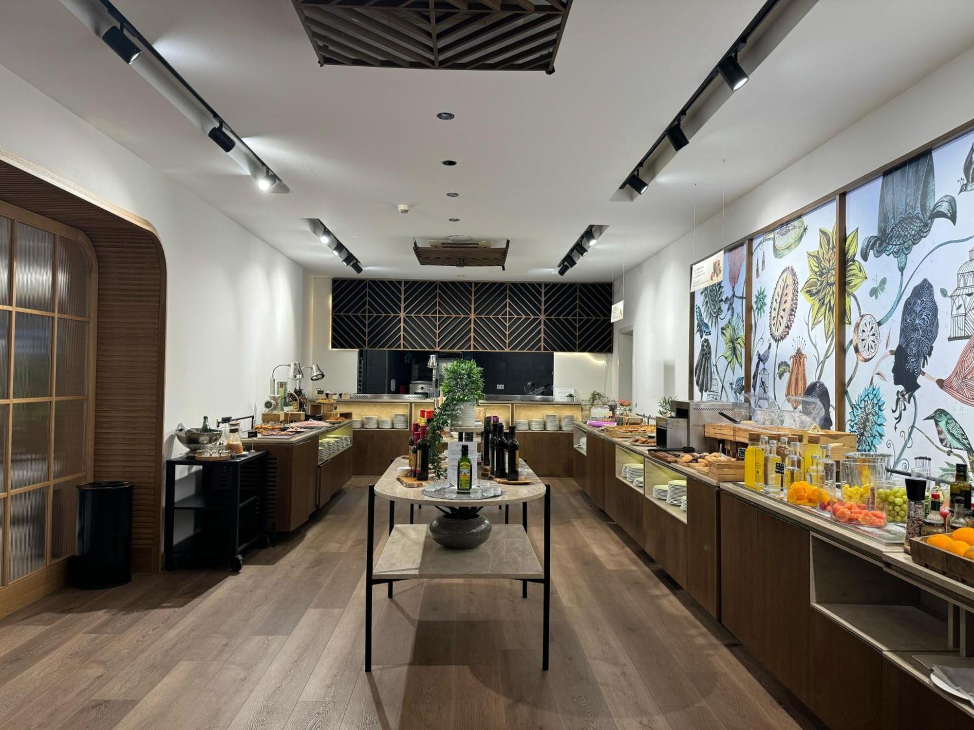 Becquer Hotel