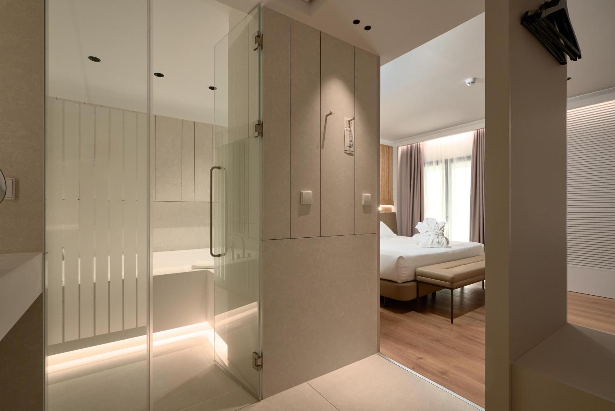 Becquer Hotel 4*