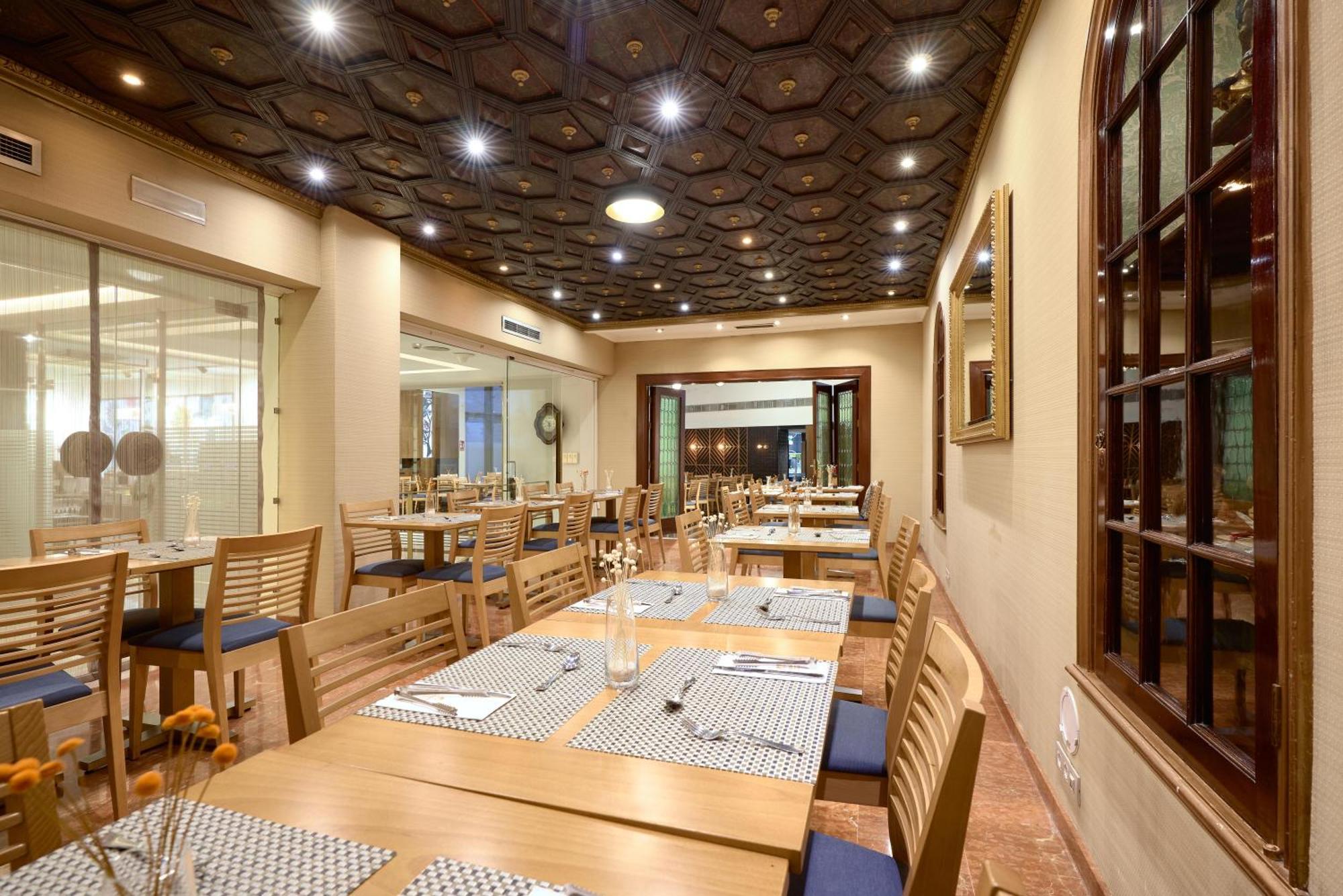 Bécquer Hotel 4*